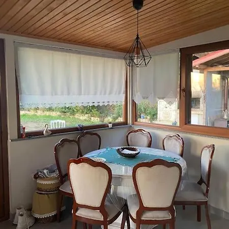 Huzurlu Ev Ugurlu (Trabzon)